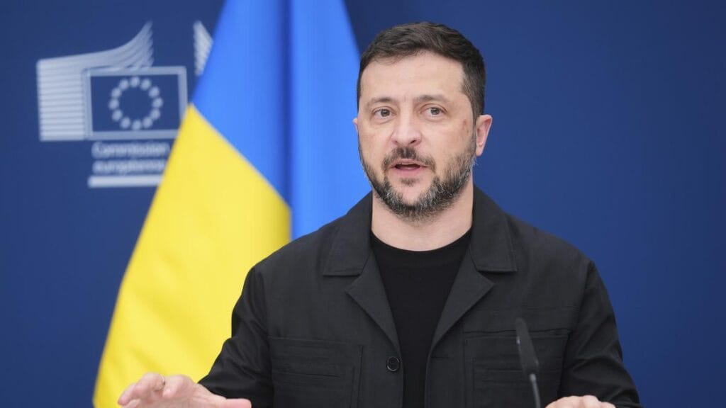 রাশিয়া-ইউক্রেন যুদ্ধ নিয়ে বক্তব্য রাখছেন ডোনাল্ড ট্রাম্প