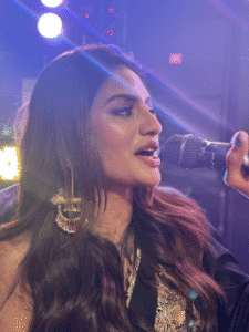 নুসরাত জাহান রক্তবীজ ২ সিনেমার গানে ফ্ল্যাশ মব নাচছেন