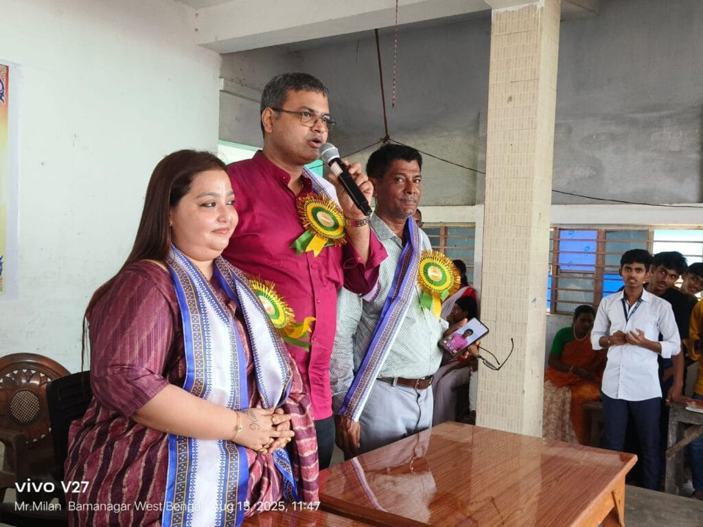 ৪৫০০ ছাত্রছাত্রীর স্বপ্নপূরণ, সাইন্স ল্যাব-লাইব্রেরি গড়ল "অশোক ব্যানার্জী ফাউন্ডেশন"
