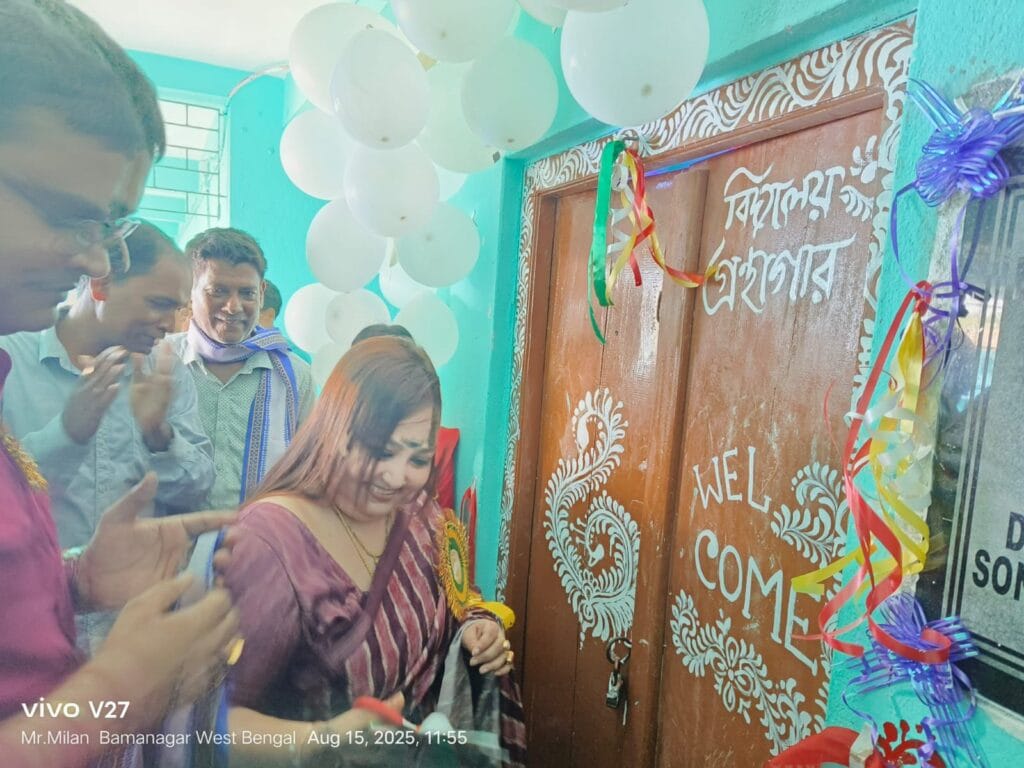 ৪৫০০ ছাত্রছাত্রীর স্বপ্নপূরণ, সাইন্স ল্যাব-লাইব্রেরি গড়ল "অশোক ব্যানার্জী ফাউন্ডেশন"