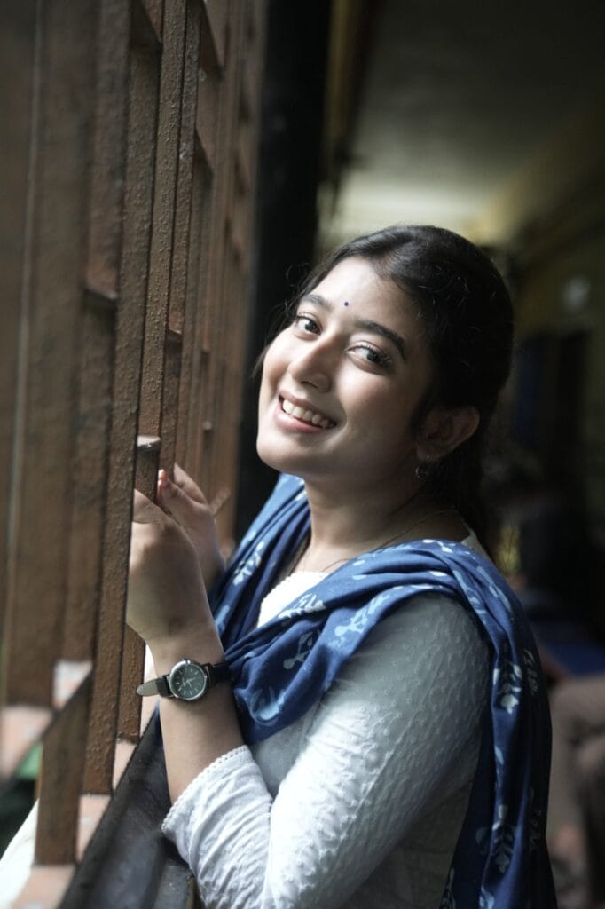 উজি চরিত্রে সততার প্রতীকী উপস্থাপনা