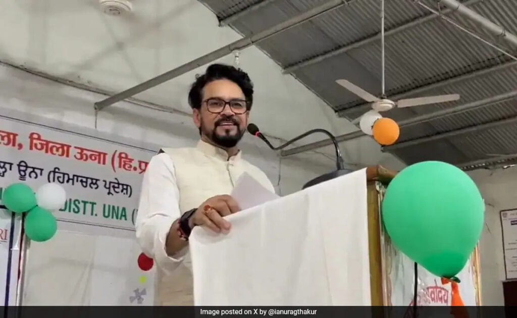আর্মস্ট্রং নয়, হনুমান!”—মহাকাশযাত্রা নিয়ে সাংসদের মন্তব্যে উত্তাল মহল