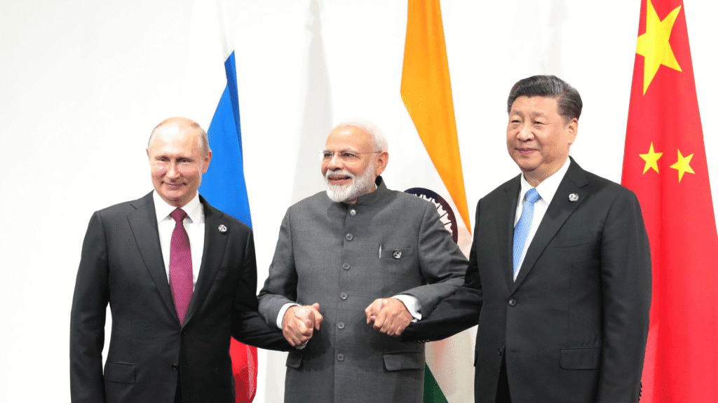 SCO শীর্ষ সম্মেলনের সম্মিলিত নেতাদের গ্রুপ ফটো