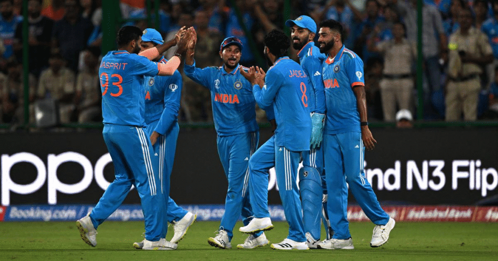 ভারত-পাকিস্তান ম্যাচে সমর্থকদের আবেগপূর্ণ প্রতিক্রিয়া