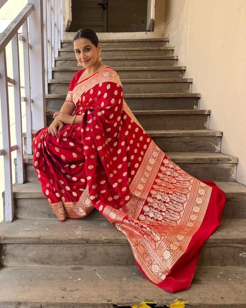 https://www.samyakk.com/blog/wp-content/uploads/2025/08/Vidya-Balan-Saree-looks.jpg