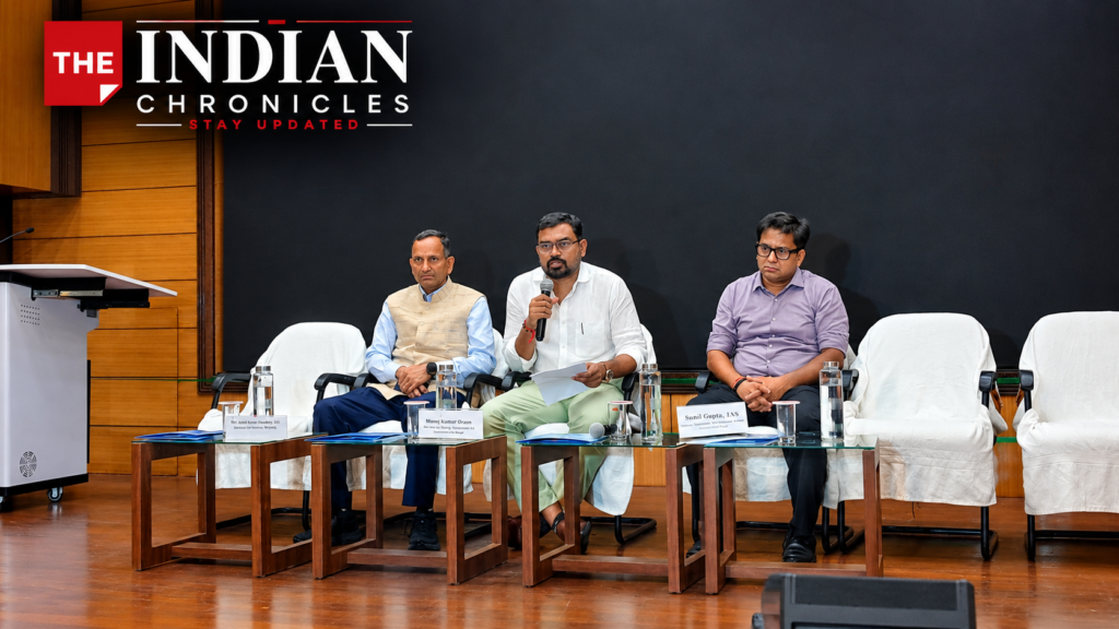 কালীপুজো, দীপাবলি ও ছটপুজো ২০২৬ উপলক্ষে দূষণ নিয়ন্ত্রণে একাধিক কড়া নির্দেশিকা জারি করেছে পশ্চিমবঙ্গ সরকার। বাজি পোড়ানোর সময়সীমা, সবুজ বাজির ব্যবহার, শব্দদূষণের সীমা এবং হাসপাতালের আশপাশে বাজি নিষিদ্ধ করার পাশাপাশি ৭, ৮ ও ৯ নভেম্বর বিশেষ কন্ট্রোল রুম চালু রাখবে দূষণ নিয়ন্ত্রণ পর্ষদ।
